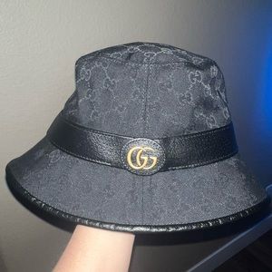 GG GUCCI CANVAS BUCKET HAT WITH DOUBLE G